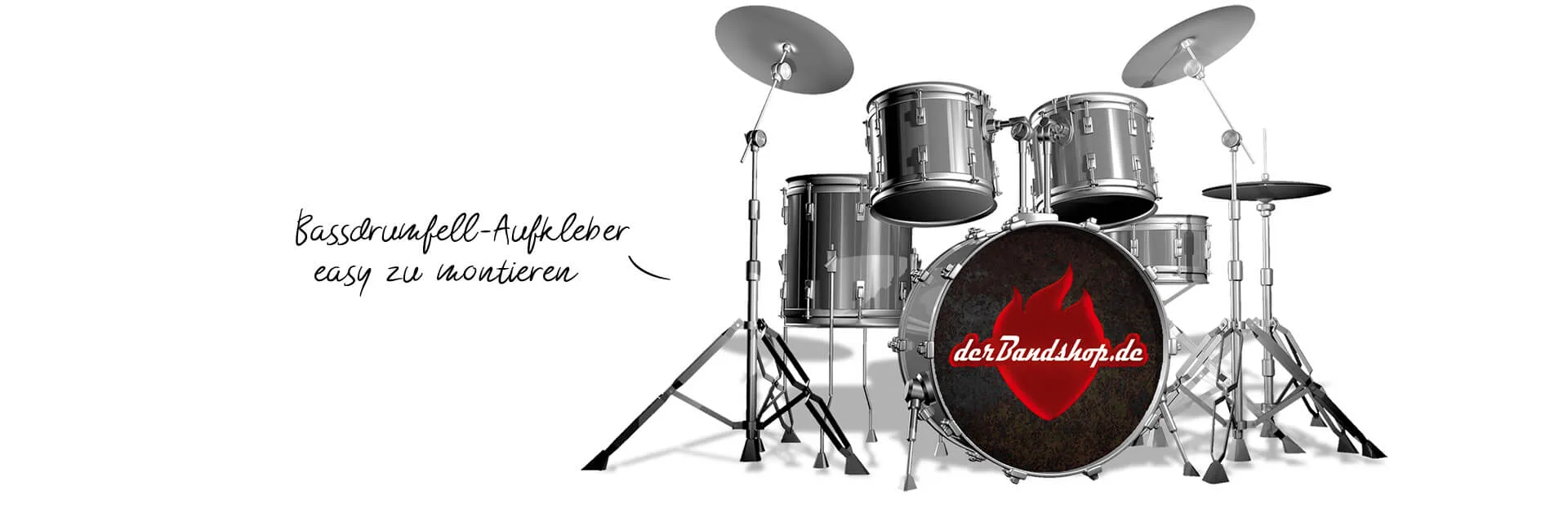 Bassdrumfell-Aufkleber mit Bandlogo auf der Bassdrum eines Schlagzeugs