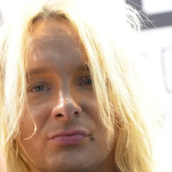 Bandshop GmbH auf der Musikmesse Frankfurt – Musiker mit langen blonden Haaren